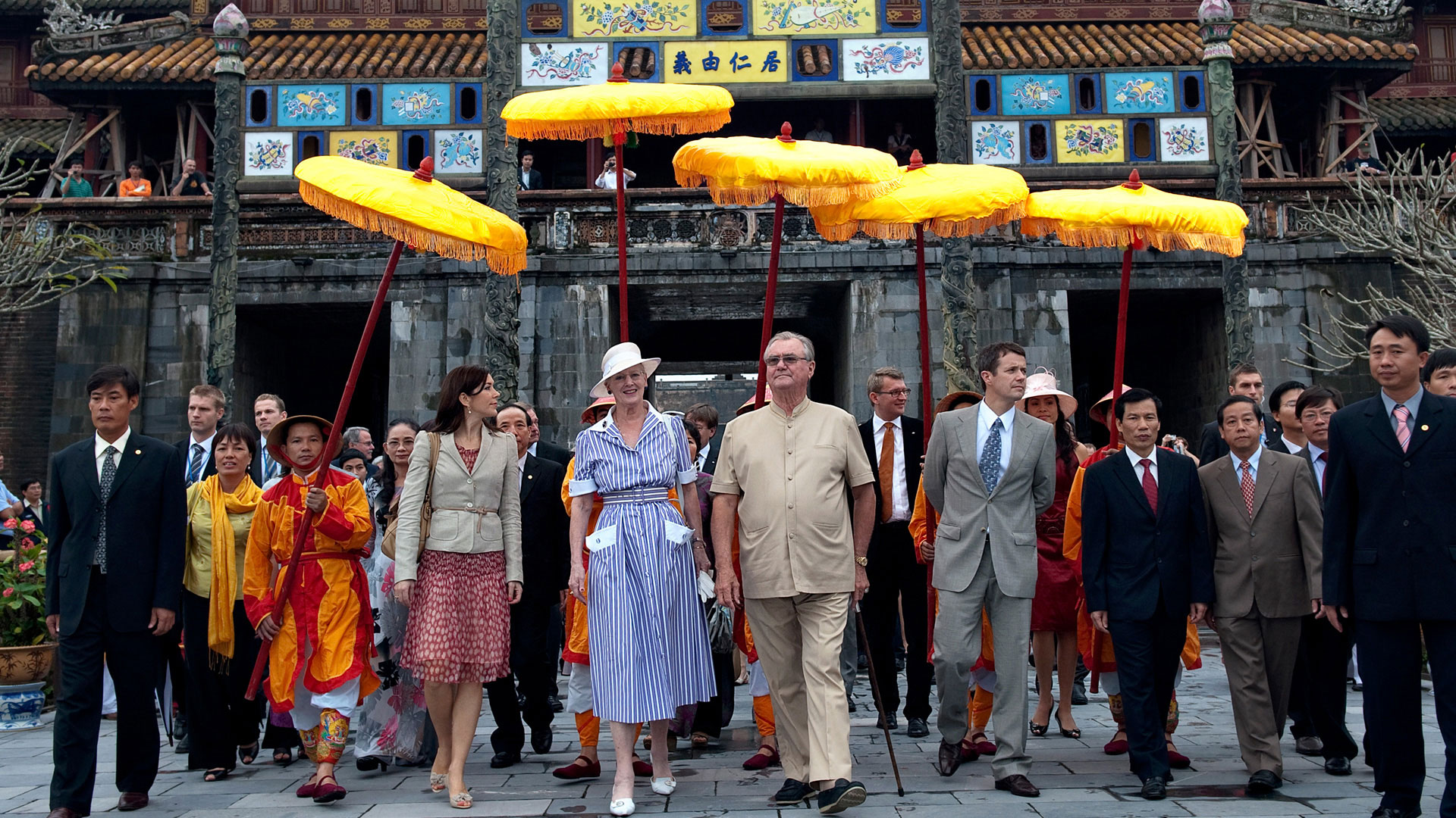 Prins Henrik besøger Vietnam sammen med dronningen og kronprinsparret i 2009. Foto: Keld Navntoft/Scanpix.