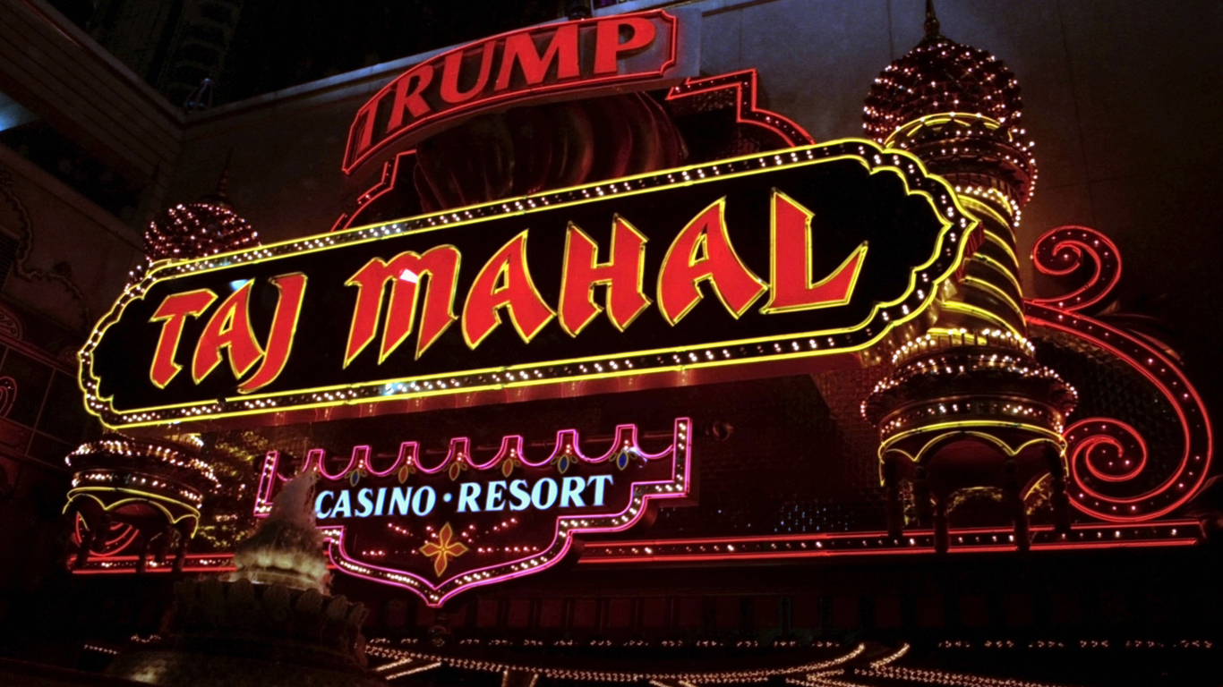 Taj Mahal-casinoet i Atlantic City kostede omkring 1,1 milliarder dollars at bygge. Foto: The Ring Magazine / Getty Images.