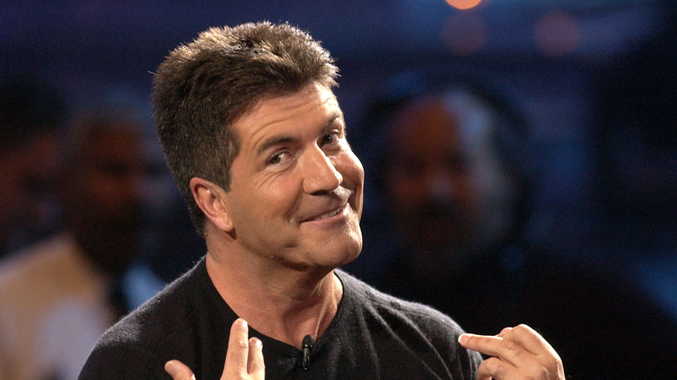 Simon Cowell under finalen i 'American Idol' i 2004. Foto: Ray Mickshaw/Getty Images.